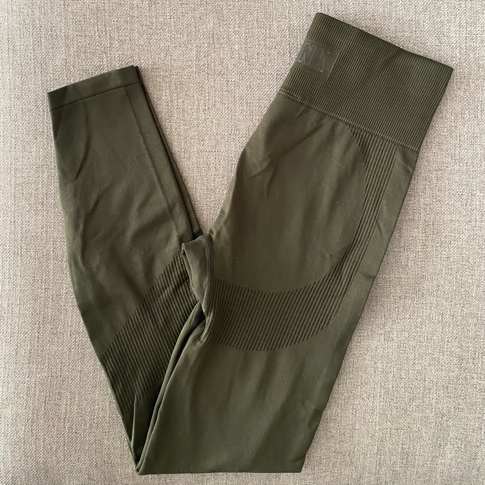 PINK Active Olive Green Athletic Contour Seamless Leggings✨